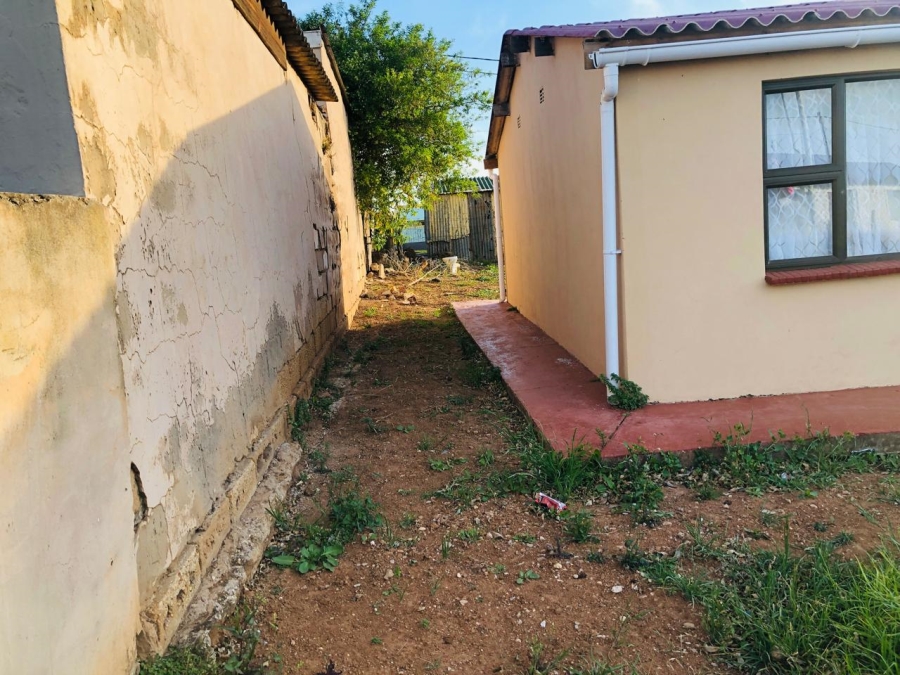 2 Bedroom Property for Sale in Kwa Nobuhle Eastern Cape